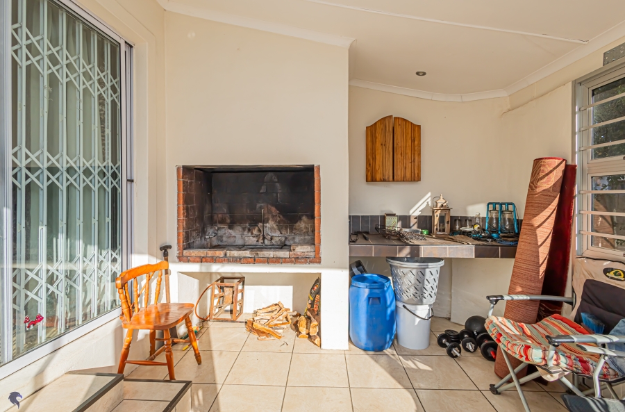 4 Bedroom Property for Sale in Country Club Western Cape